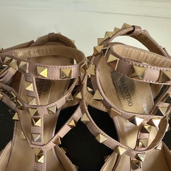 Valentino Women's Pink Studded Heels‎ - Picture 4 of 7